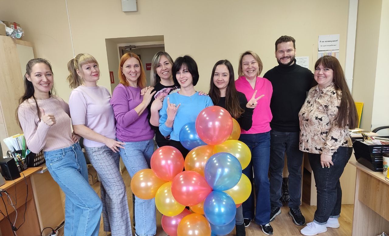 От всей души поздравляем специалиста по тендерам!