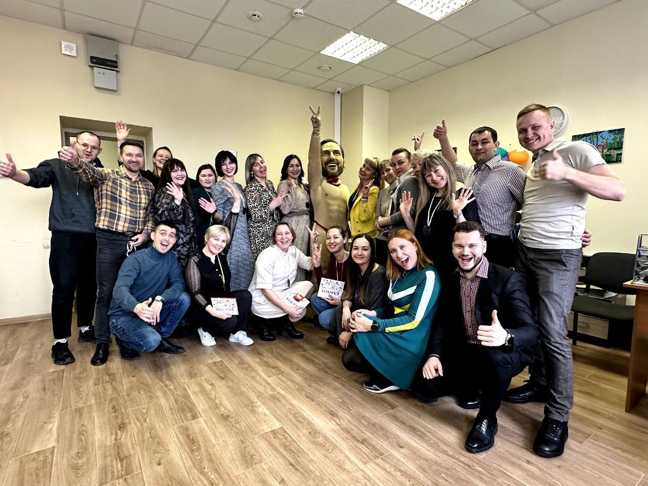 Компания Экосети поздравляет милых дам с 8 марта!